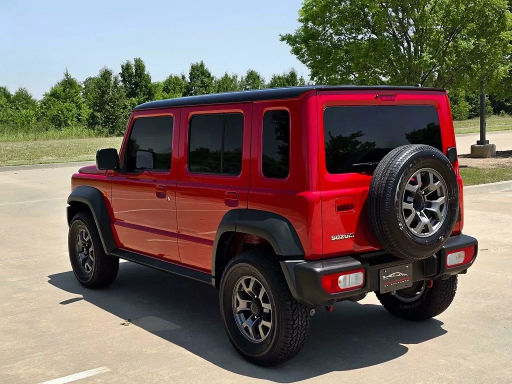 2024 Suzuki Jimny 5 puertas USA 7 Motor16