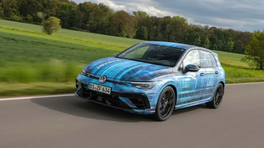 2024 Volkswagen Golf R Teaser Movimientos 7 Motor16