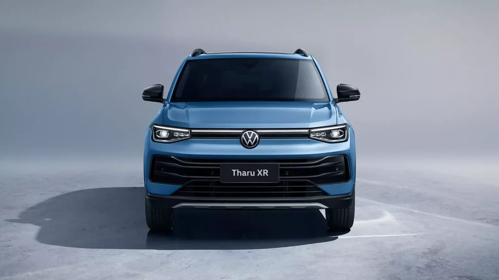 2024 Volkswagen Tharu XR. Imagen frontal.