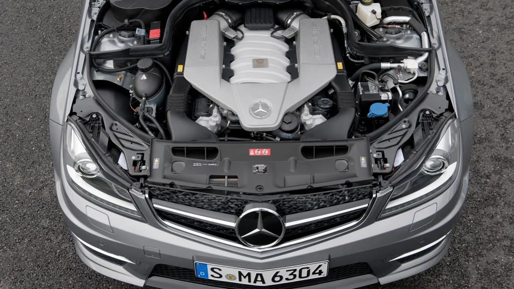 2024 mercedes amg motor placa V8 Motor16