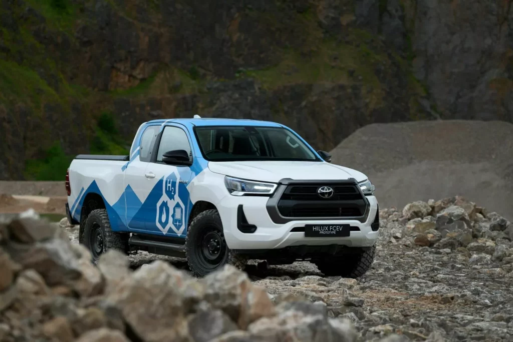 2024 toyota hilux fcev prototype 15 Motor16