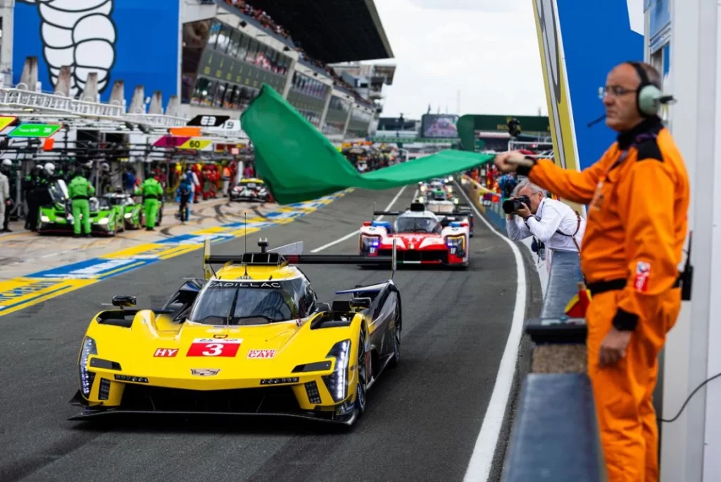 24 HORAS LE MANS CADILLAC Motor16