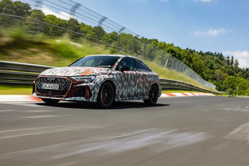 AUDI RS3 SEDAN RECORD 4 Motor16