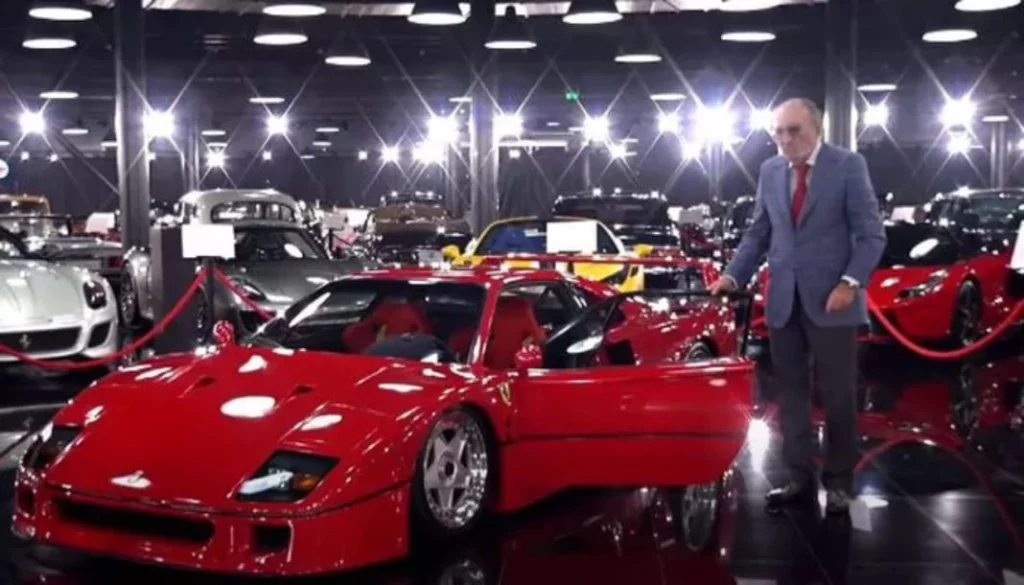 ¿Cómo fue que este millonario se olvidó dos Ferrari?