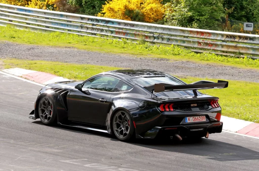 Ford Mustang GTD Nurburgring 14 Motor16