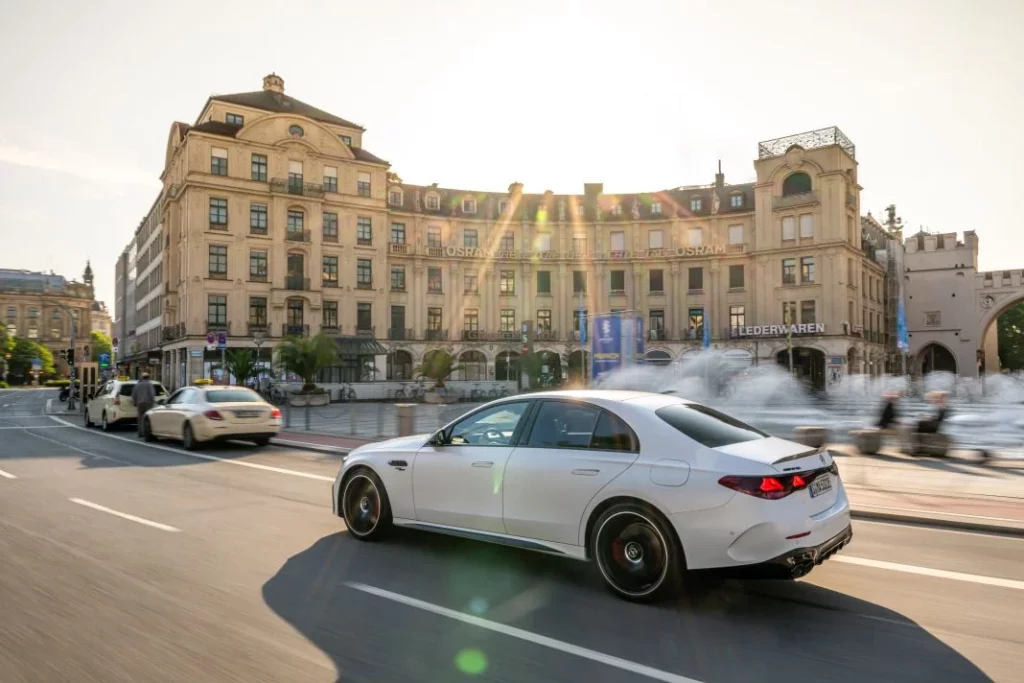 Mercedes AMG 53 Hybrid 5 Motor16