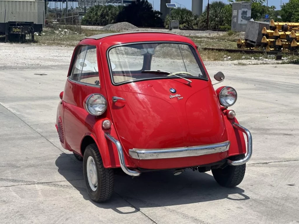 Microlino rival BMW Isetta 300 37 Motor16