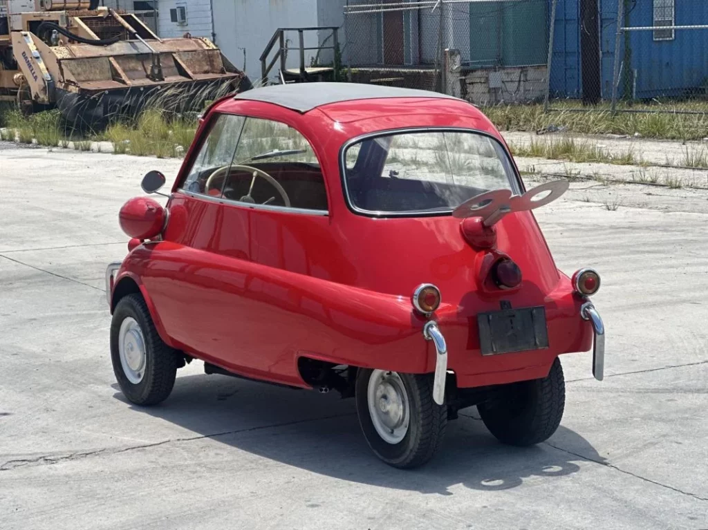 Microlino rival BMW Isetta 300 43 Motor16