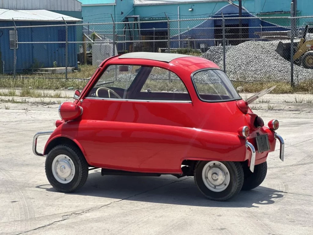 Microlino rival BMW Isetta 300 44 Motor16