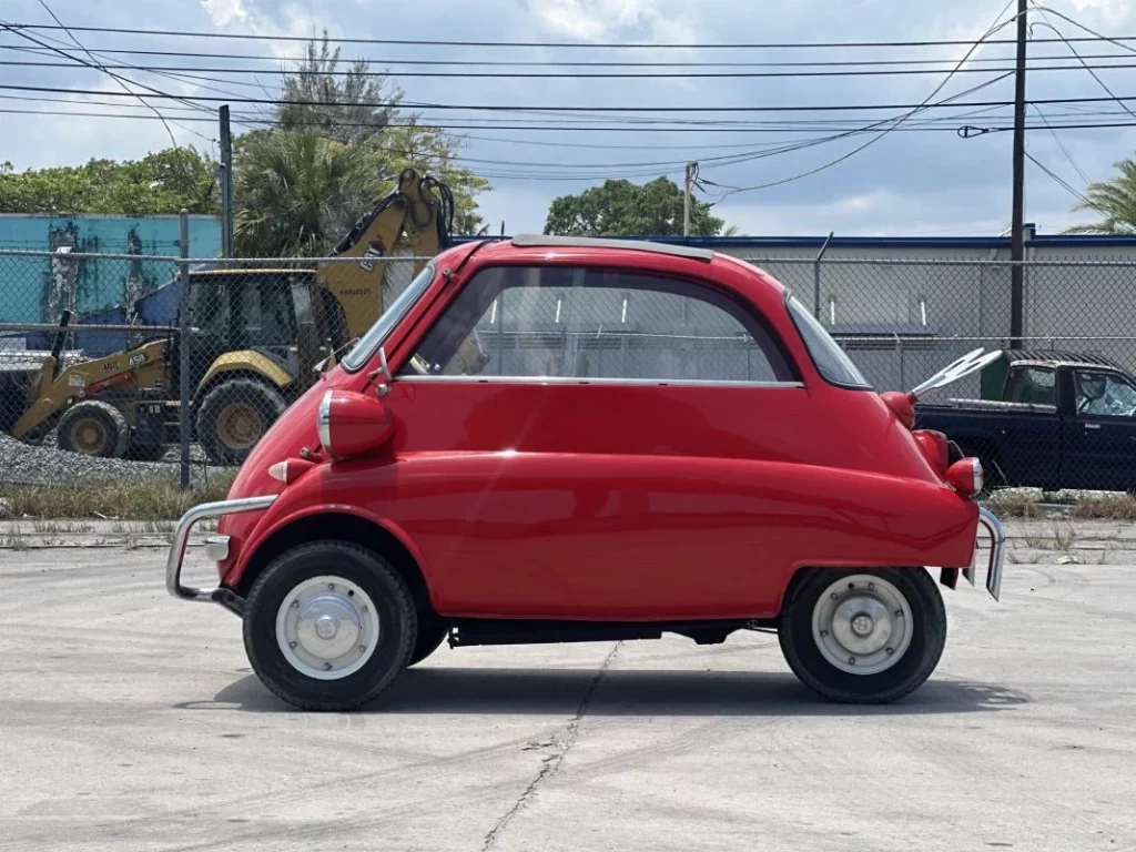 Microlino rival BMW Isetta 300 5 Motor16