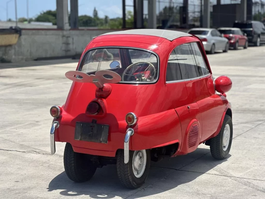 Microlino rival BMW Isetta 300 7 Motor16