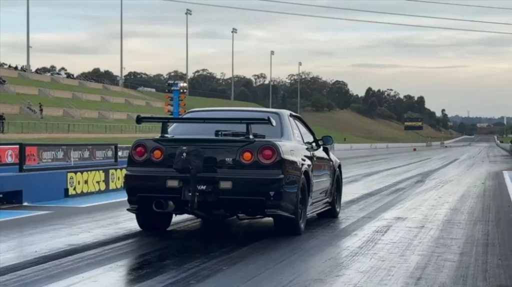 Nissan GTR terminó resaltando frente a otros modelos