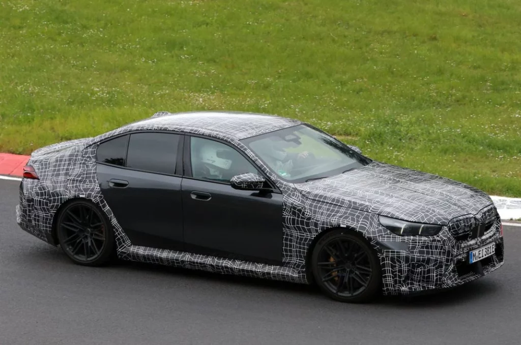 Nuevo BMW M5 2025 G90 17 Motor16