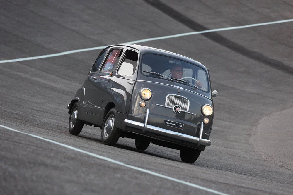 125 ANIVERSARIO FIAT 3 Motor16