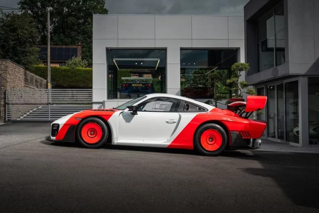 2024 Lanzante Porsche 935 3 Motor16