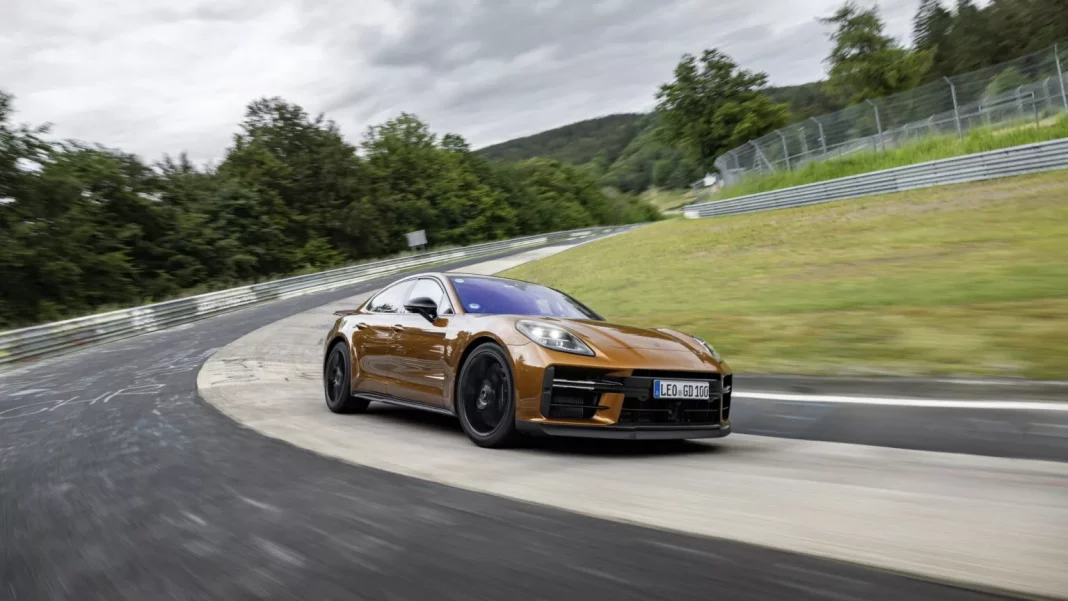 2024 Porsche Panamera Turbo S E-Hybrid. Nürburgring. Imagen portada.