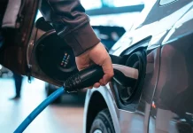 Si haces la compra en Family Cash podrás ir con tu coche eléctrico