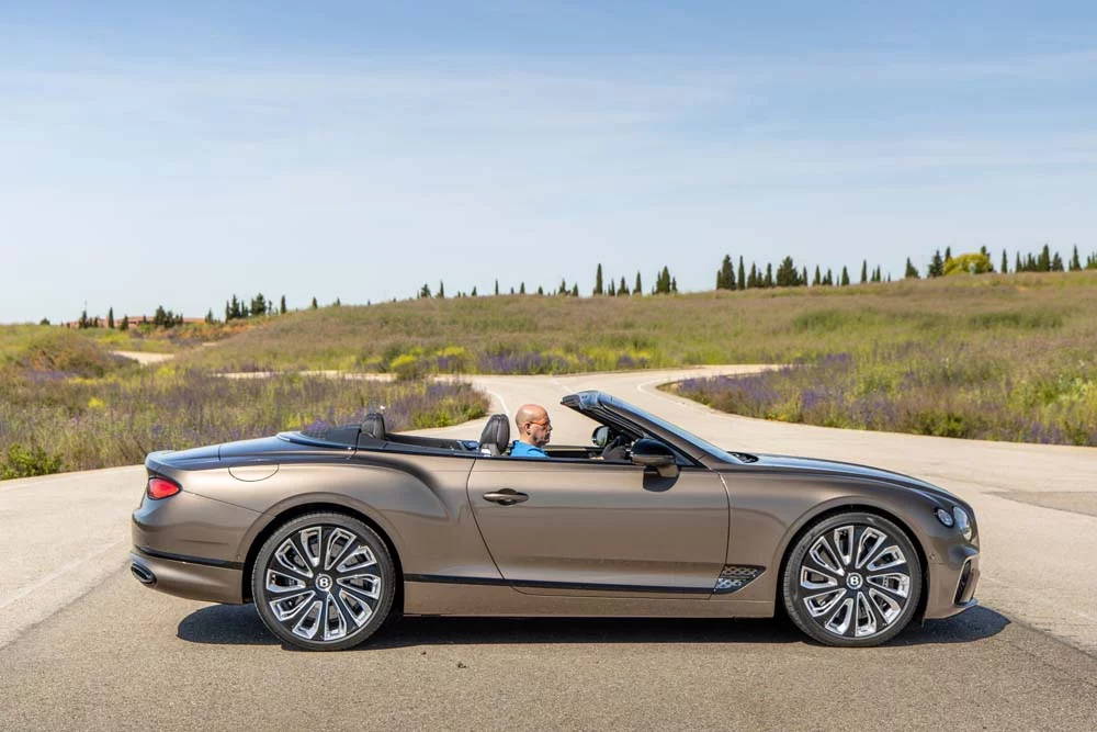 Bentley Continental GTC W12 Mulliner 35 Motor16