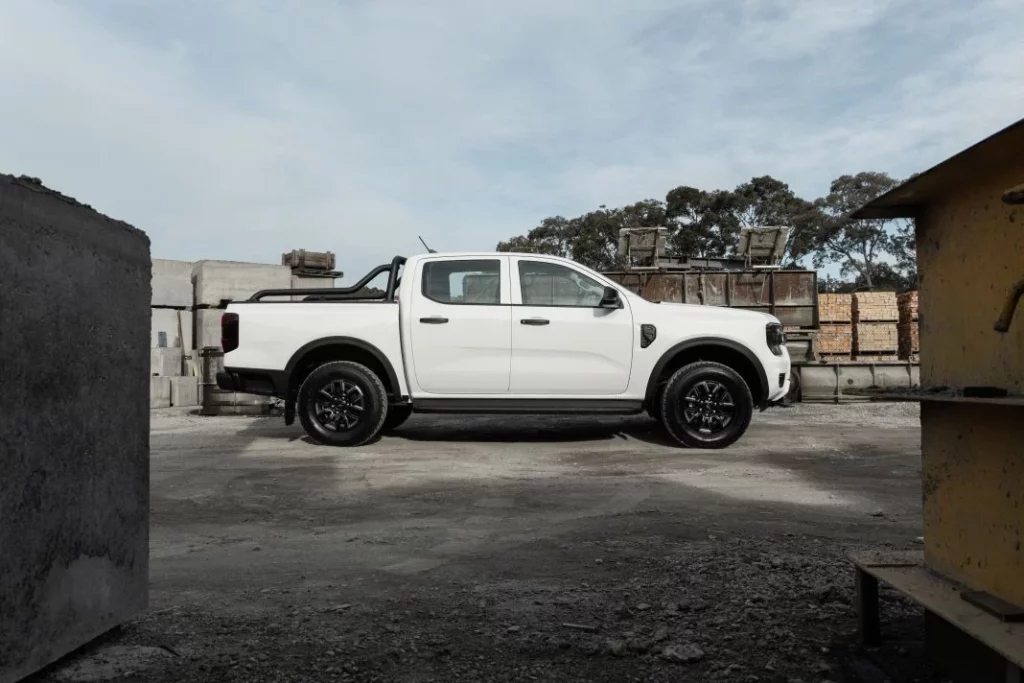 Ford Ranger Black Edition 10 Motor16