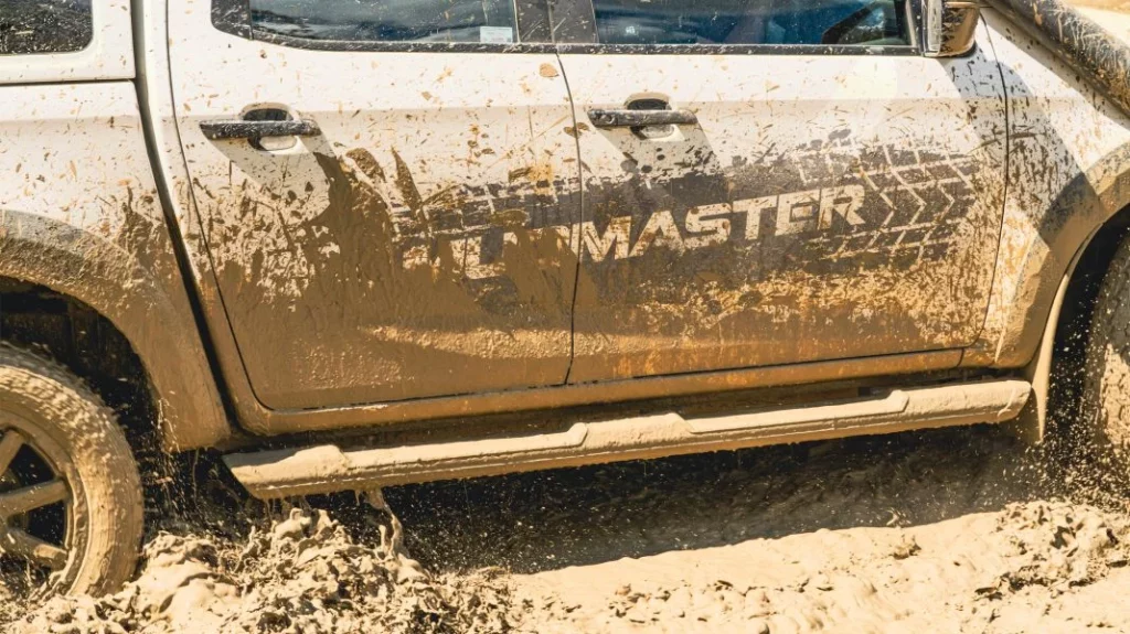 Isuzu D Max Mudmaster 47 Motor16