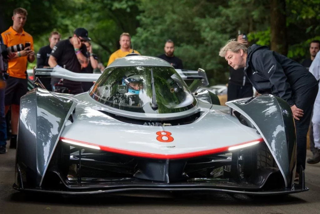 MCLAREN SOLUS GT HAKKINEN 12 Motor16