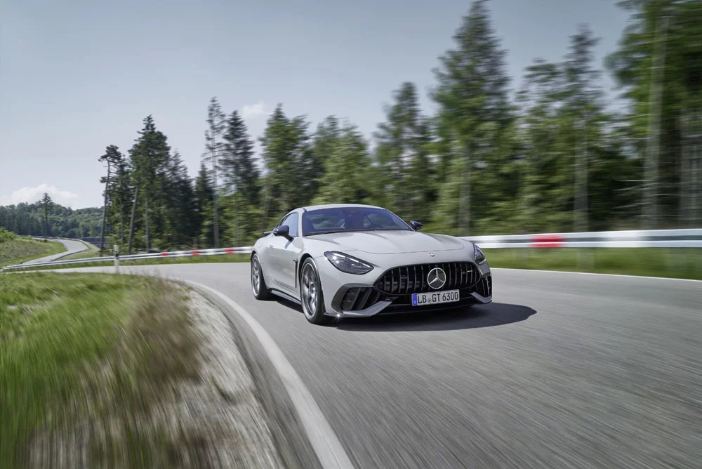 MERCEDES AMG GT 63 PRO 4MATIC 3 Motor16