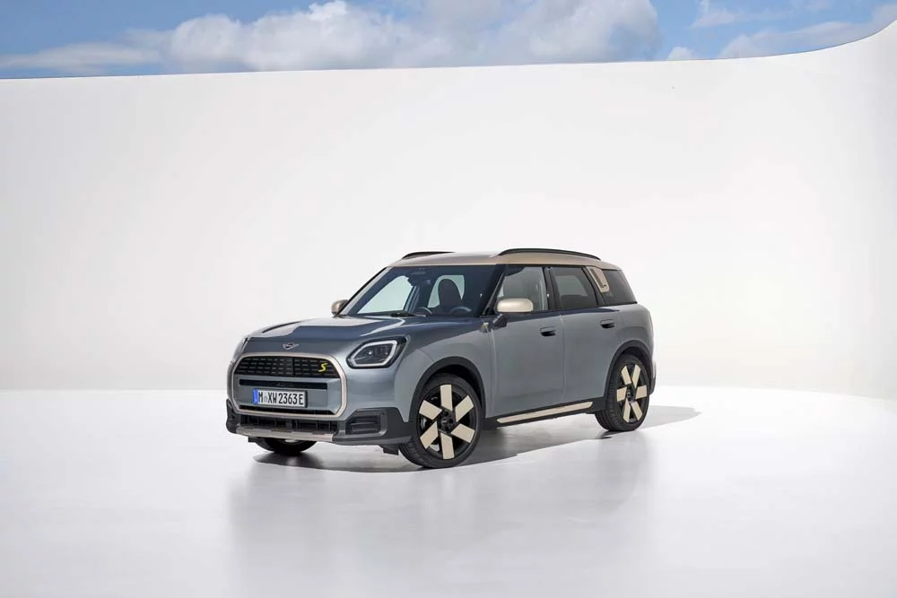 P90518508 highRes mini countryman se a Motor16