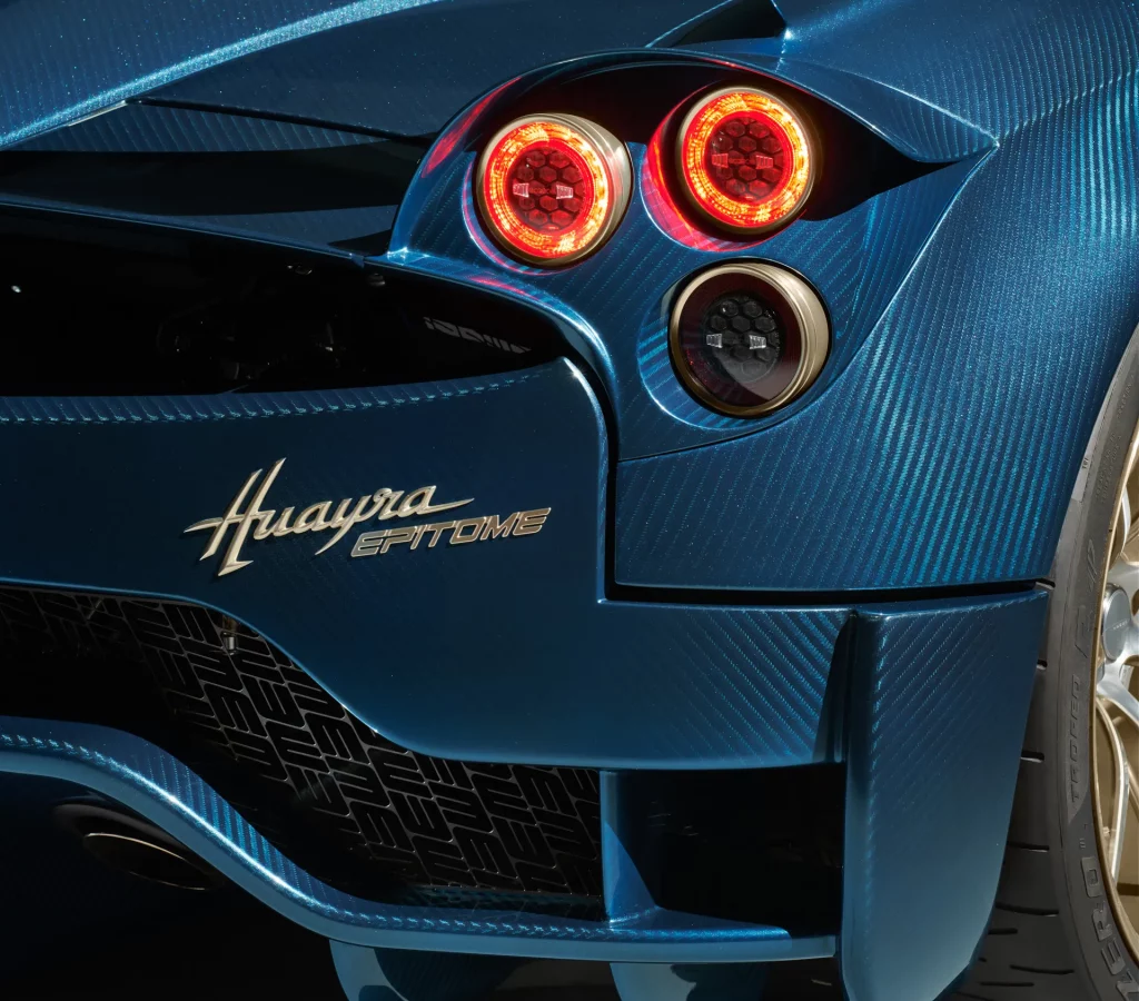 PAGANI HUAYRA EPITOME 11 Motor16