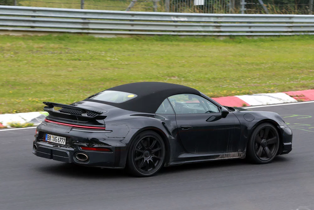 Porsche 992 turbo s facelift 10 Motor16