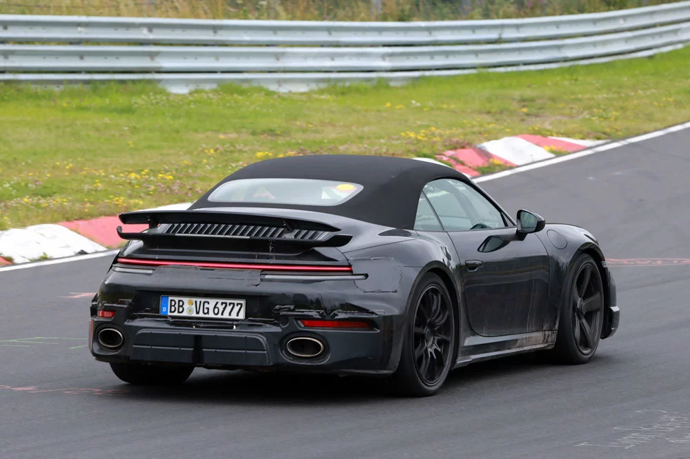 Porsche 992 turbo s facelift 12 Motor16