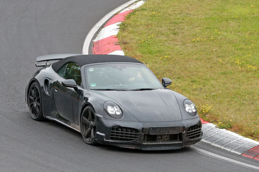 Porsche 992 turbo s facelift 3 Motor16