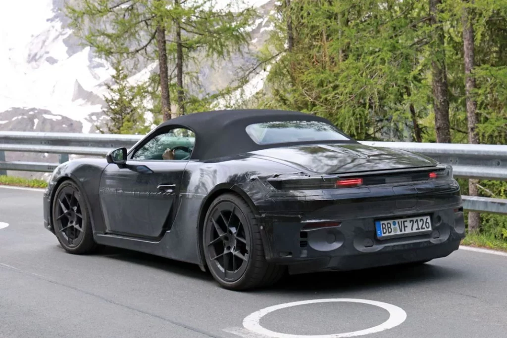 Porsche Boxster EV 23 Motor16