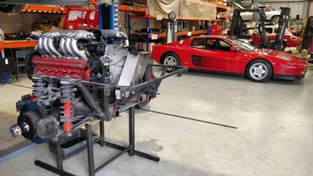 experto cuesta distribucion Ferrari Testarossa 1 Motor16