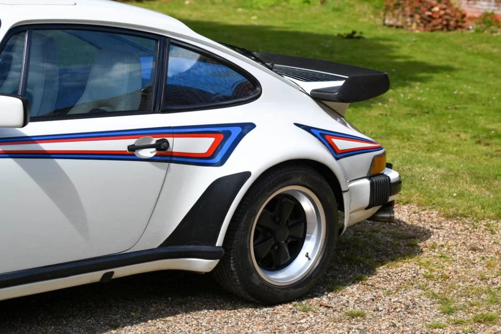 porsche 911 turbo 930 martini edition subasta bonhams goodwood 49 Motor16