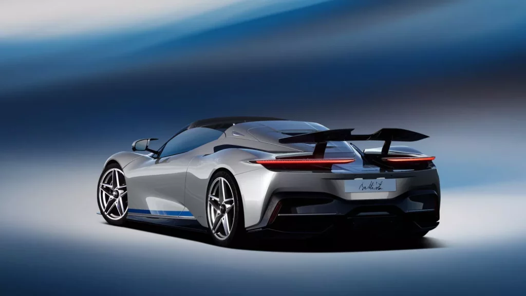 2024 Pininfarina Battista Targamerica. Imagen trasera.