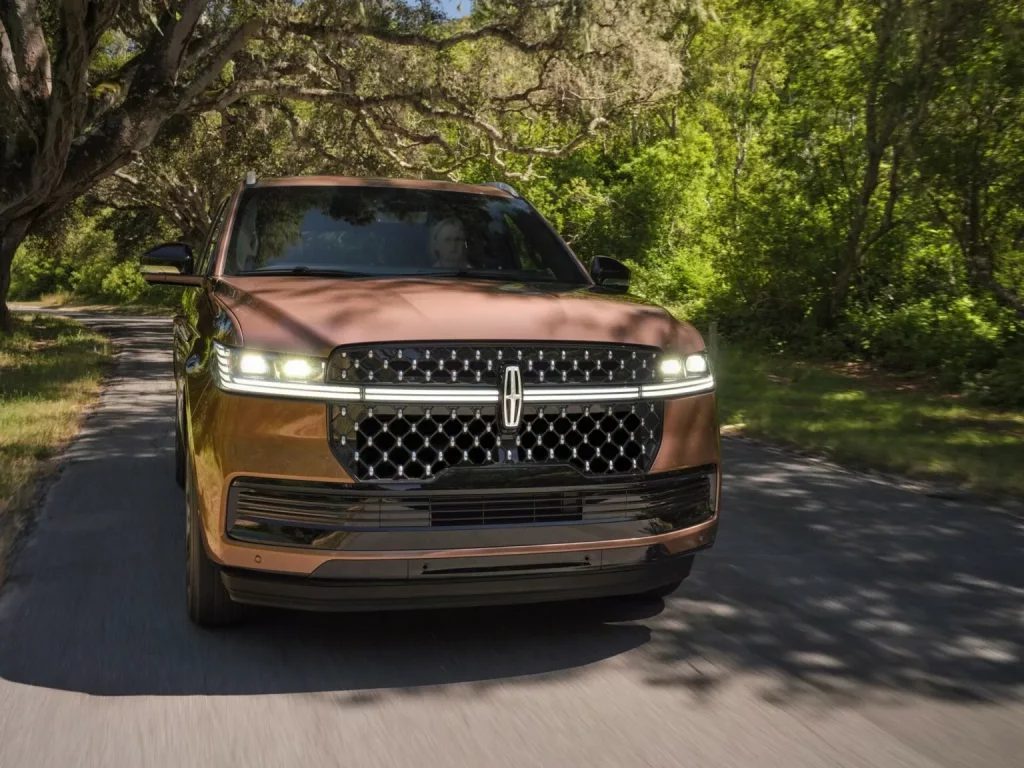 2024 Lincoln Navigator 27 Motor16