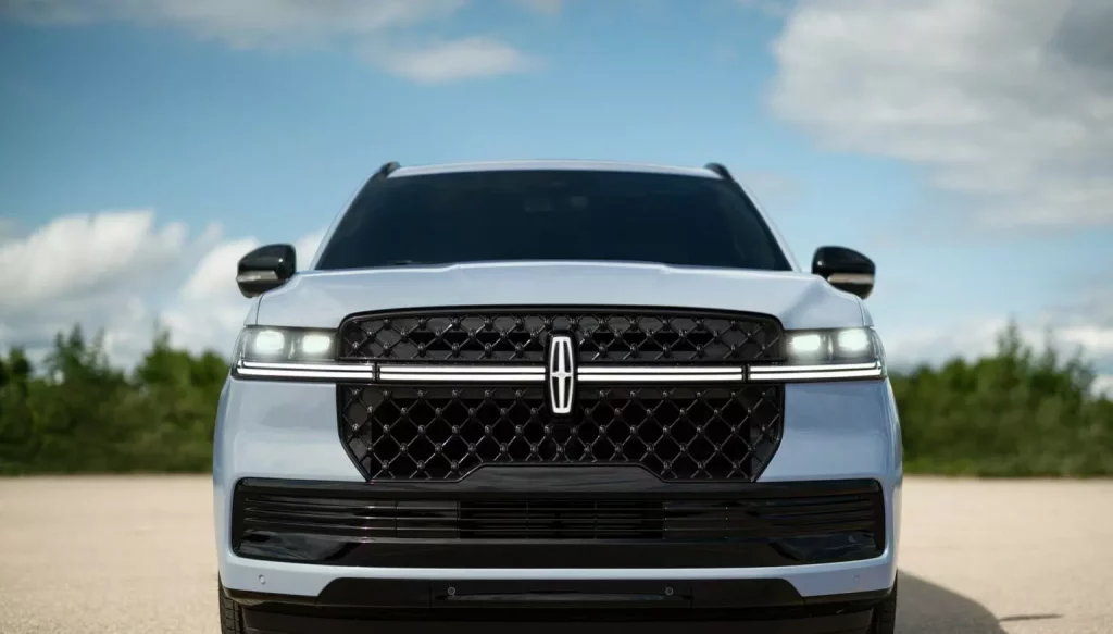 2024 Lincoln Navigator 3 Motor16