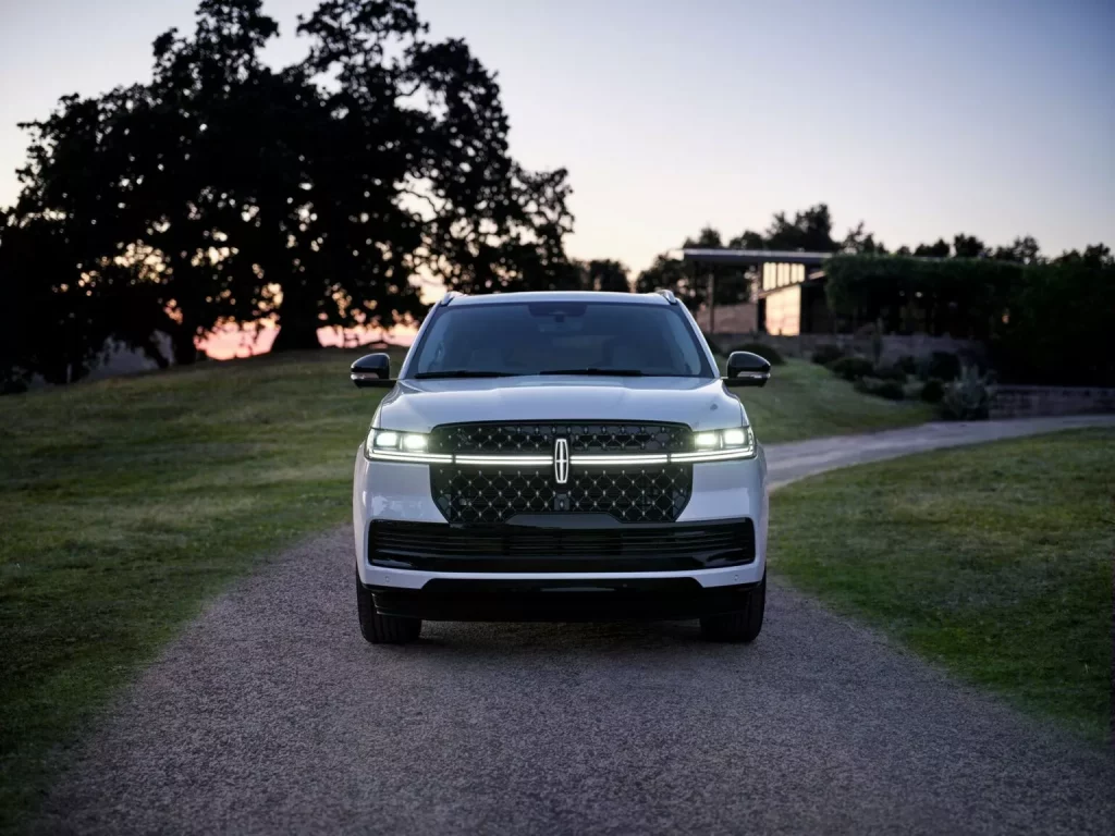 2024 Lincoln Navigator 53 Motor16