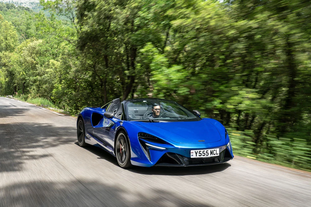 2024 McLaren Artura Spider. Prueba. Imagen movimiento.