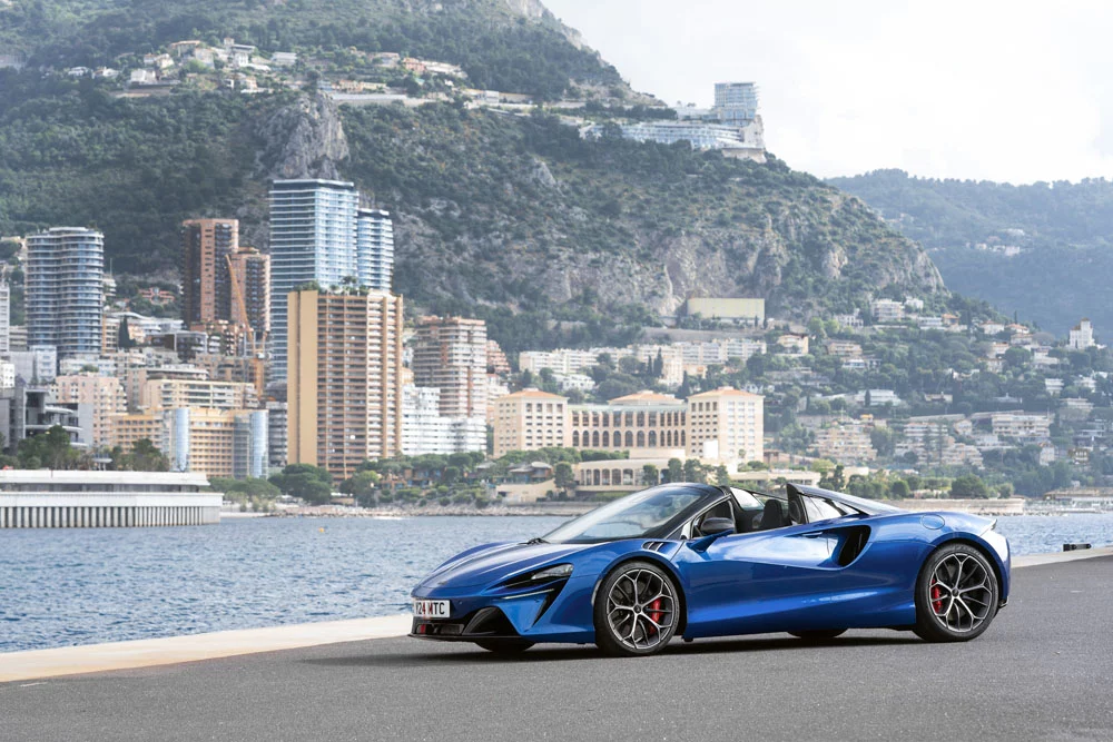 2024 McLaren Artura Spider 56 Motor16