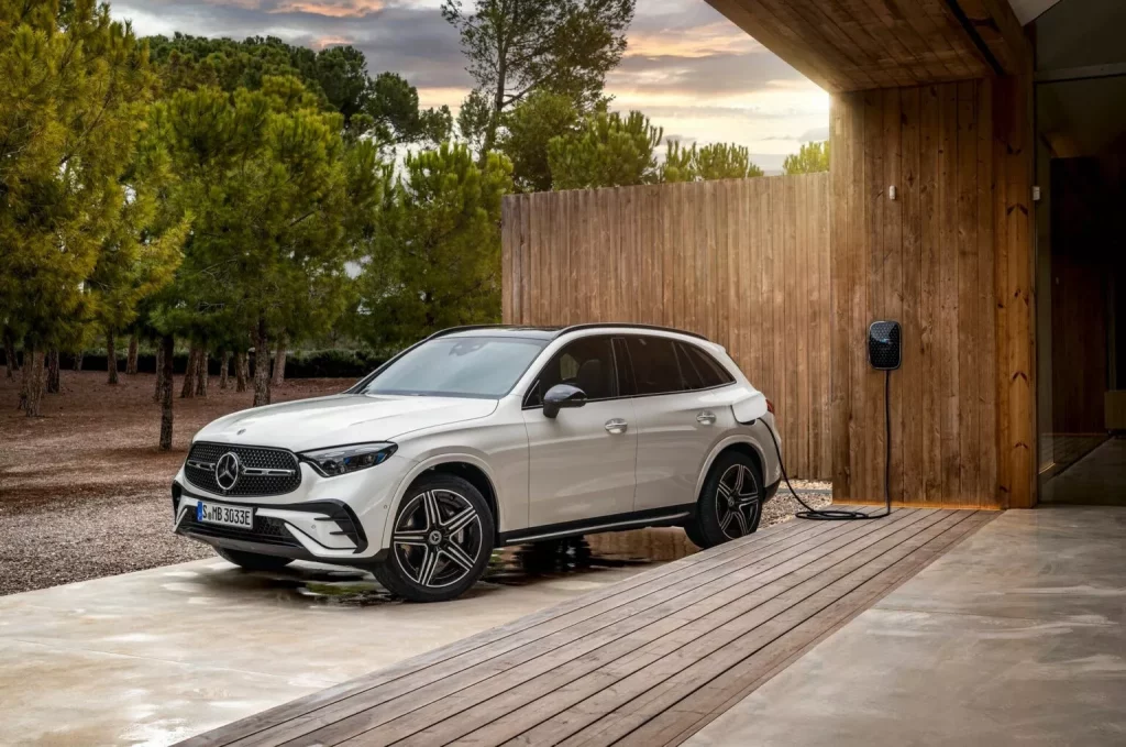 2024 Mercedes-Benz GLC. Imagen estática.