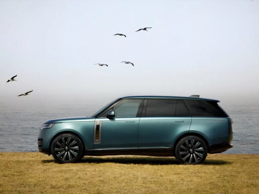 2024 Range Rover SV Carmel Edition 10 Motor16