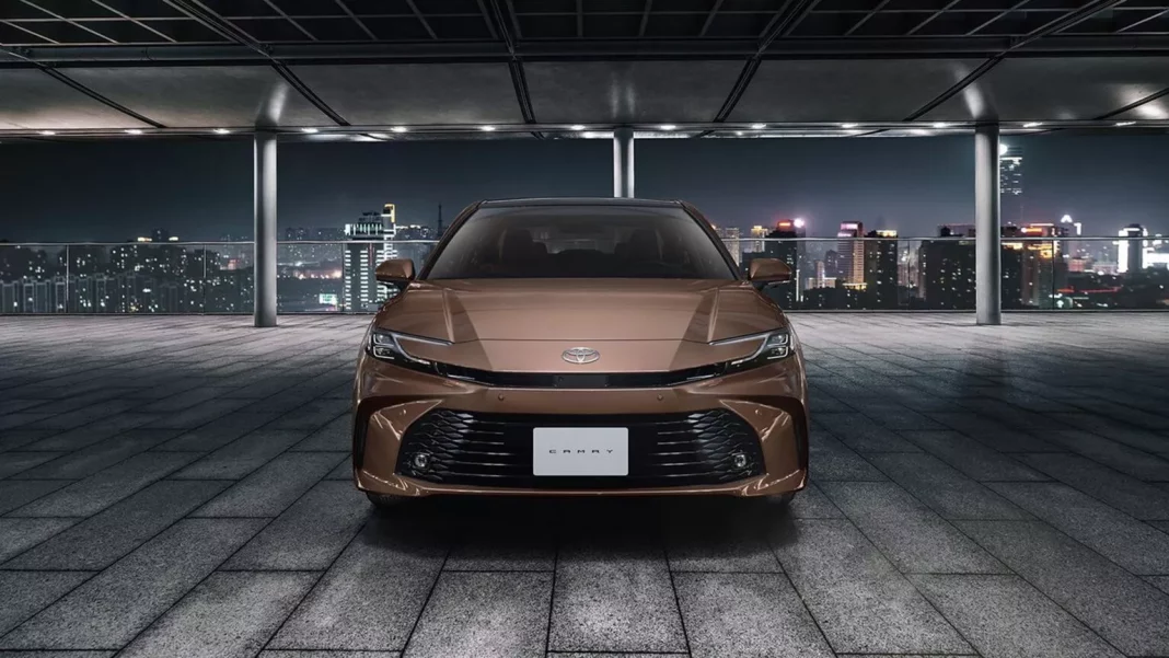 2024 Toyota Camry. Oriente Medio. Imagen portada.