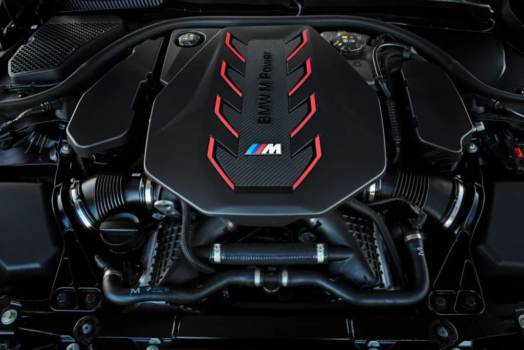 BMW M5 Touring 2025 15 Motor16