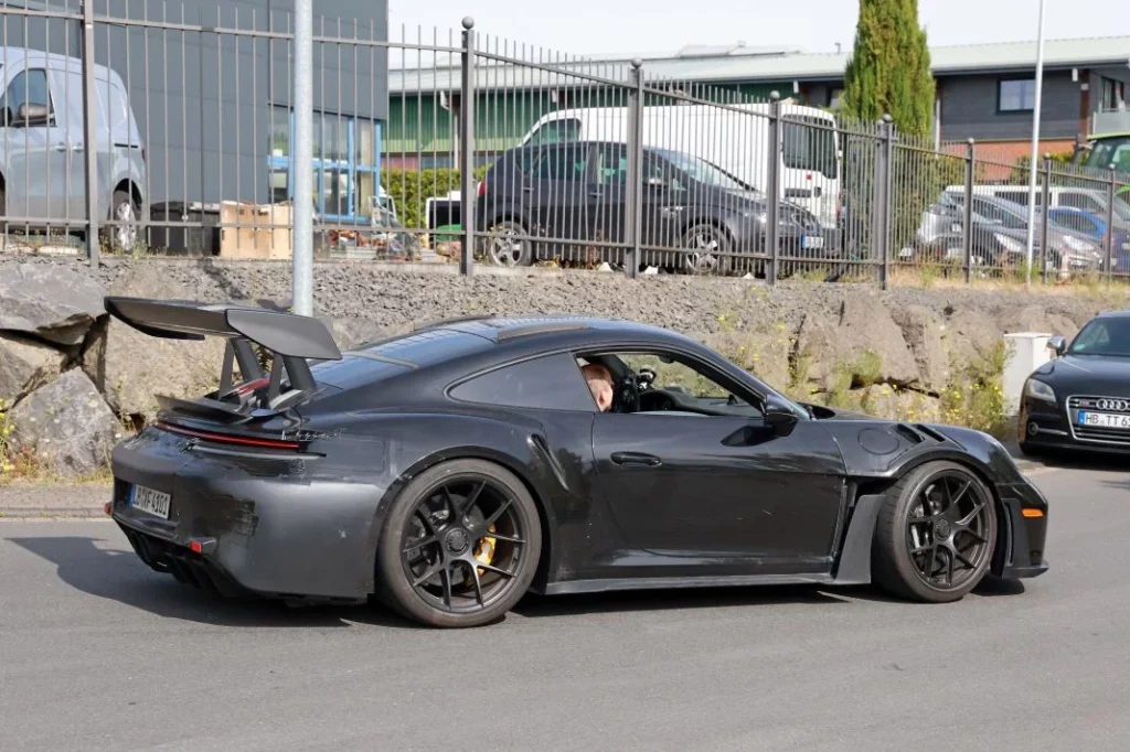 Porsche 911 992 GT3 RS 2025 8 Motor16