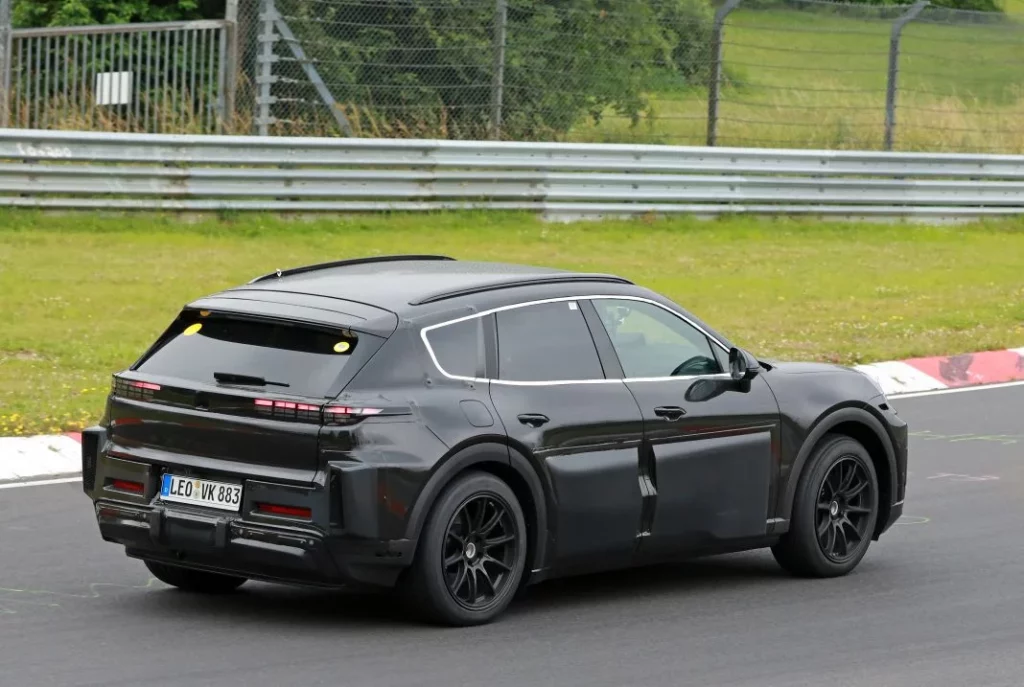 Porsche Cayenne electrico Nurburgring 10 Motor16