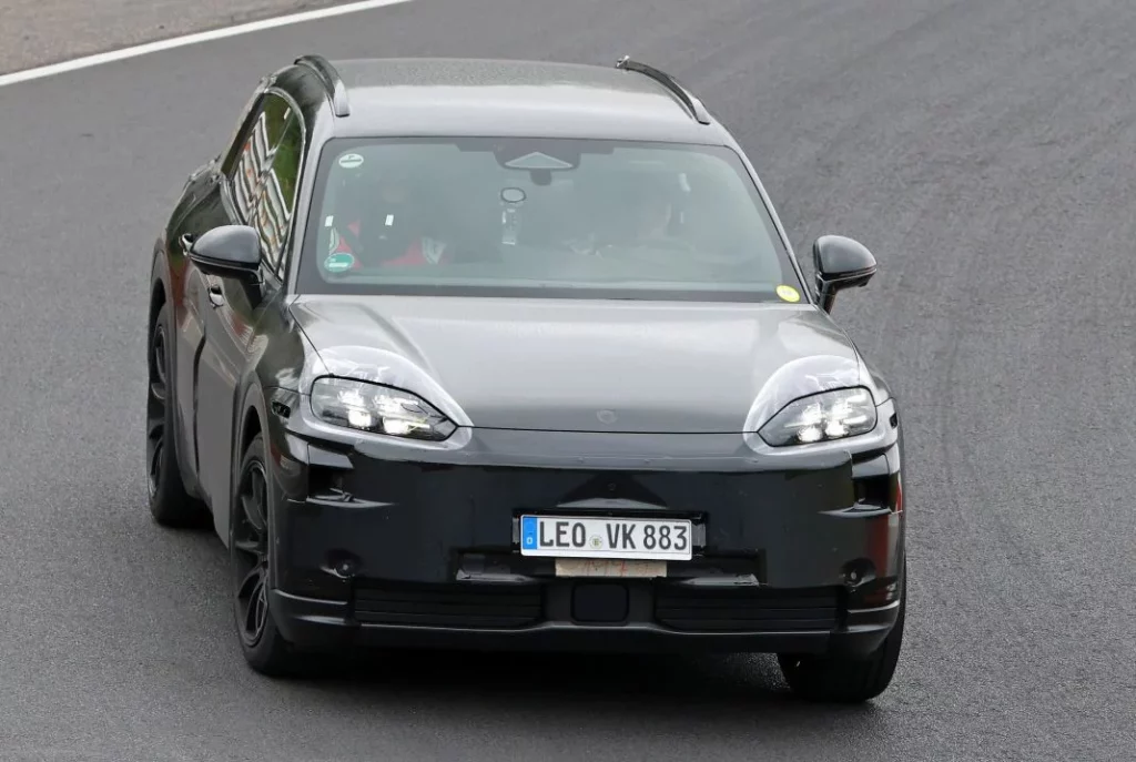 Porsche Cayenne electrico Nurburgring 4 Motor16