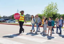 Vuelta al cole: Las 4 señales de tráfico que inundan las zonas escolares