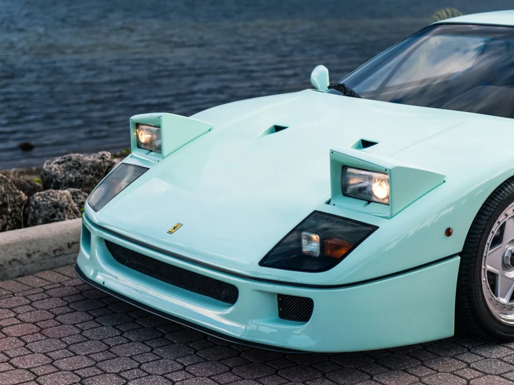 ferrari f40 venta subasta color minty verde pallido 45 Motor16