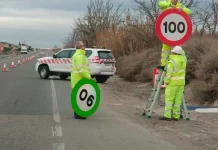 Del rojo al verde: El nuevo color que van a vestir las señales de la DGT desde ahora